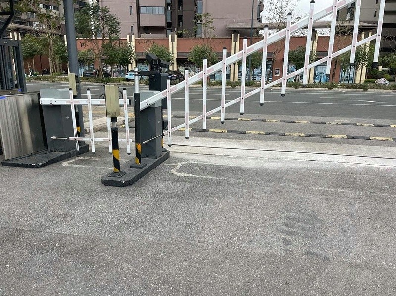 門禁系統鎖定后要等多久才能解鎖？