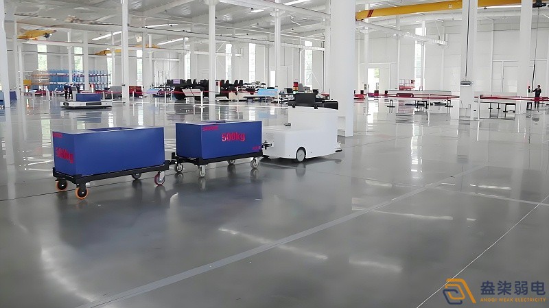 agv系統叉車式的和拖車式的有什么區別？