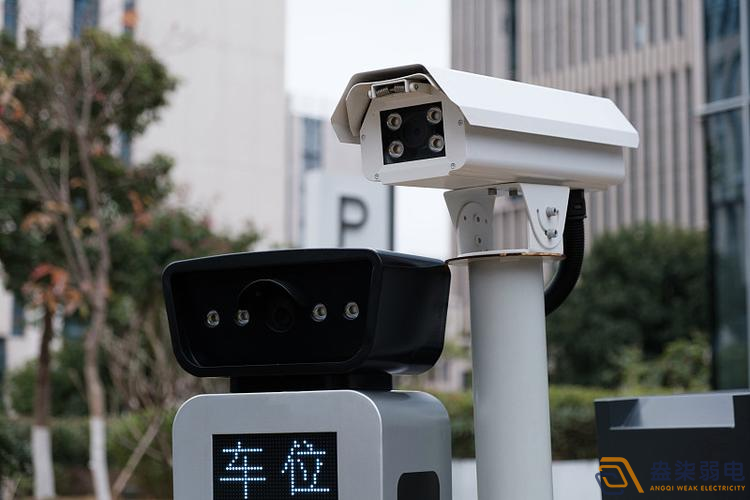 AI車位管理攝像機的工作原理是什么？